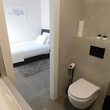 Seaside Apartment *